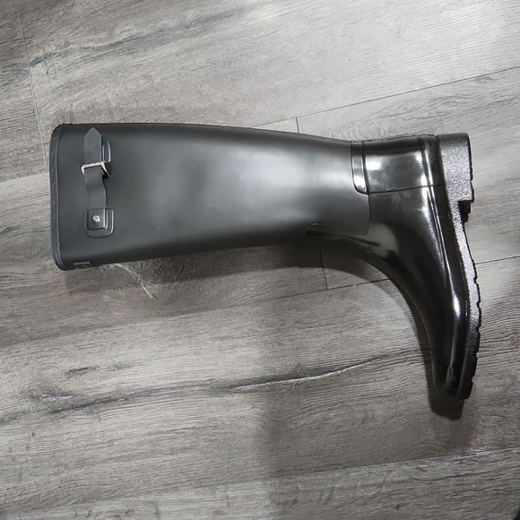 HUNTER Refined Tall Gloss Duo Boots Size 8 - Picture 8 of 8